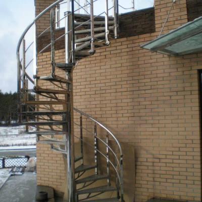 Установка винтовых лестниц от компании Альянс Пермь