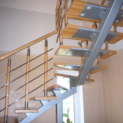 Установка лестниц на косоуре от компании Альянс Пермь
